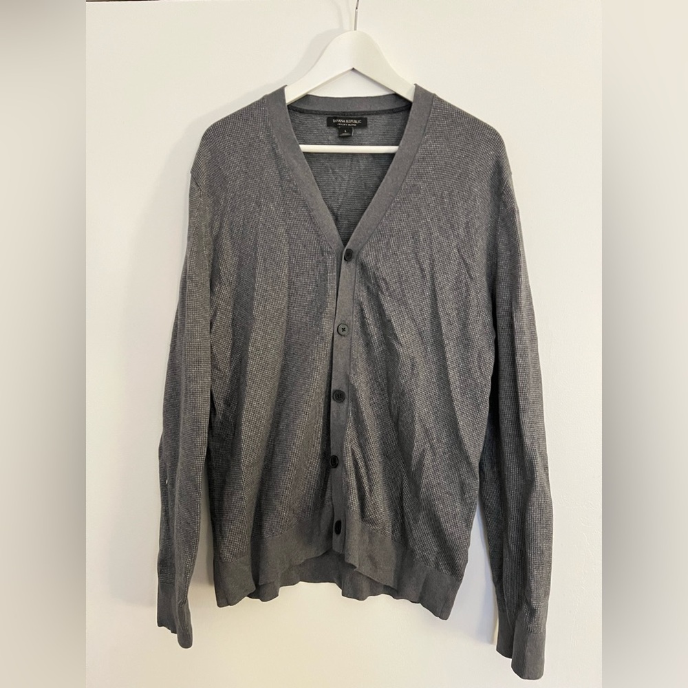 Men’s Banana Republic Gray V-Neck Cardigan Sweater
